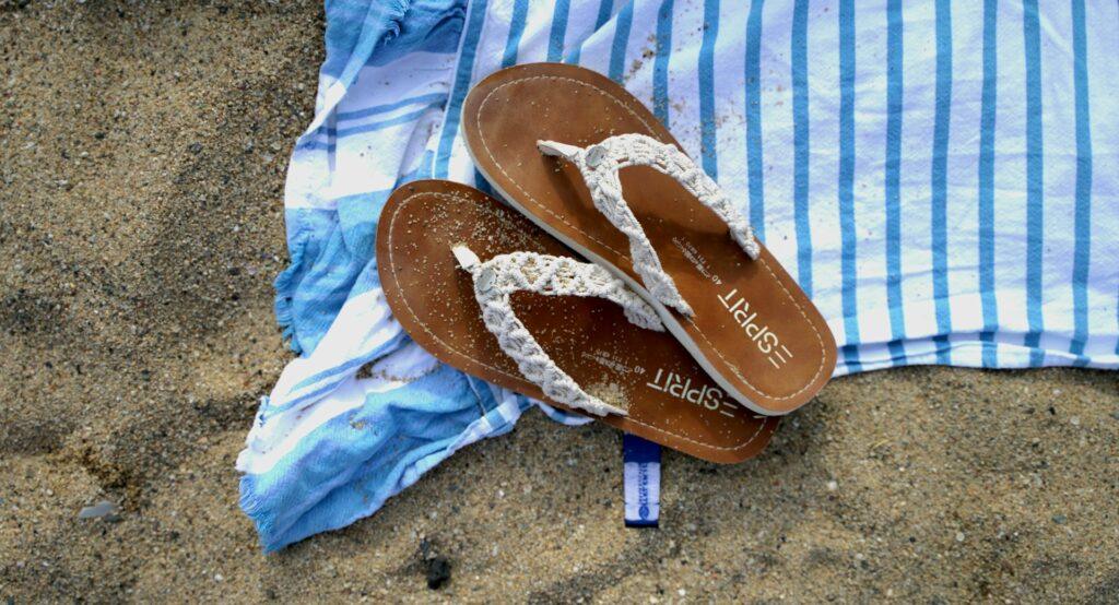 pair of flip-flops for temples in sri lanka